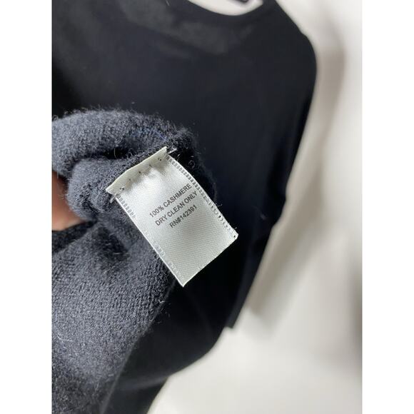 Project Women's Medium Sweater 100% Cashmere Friday Script Black Knit Cozy Warm - Picture 4 of 4